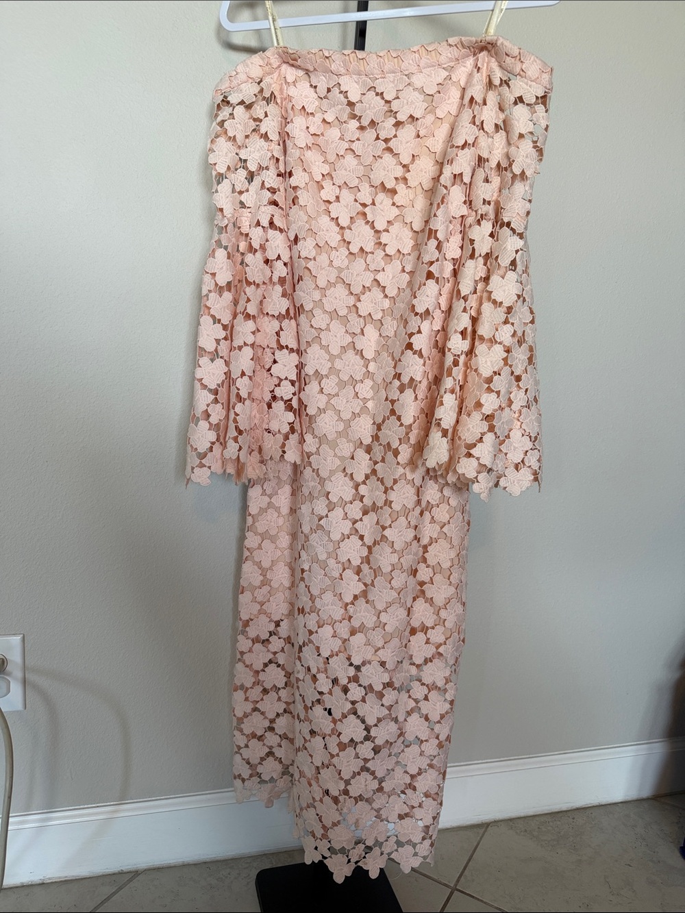 Shoshanna Blush Pink Floral Lace Off-Shoulder Midi Dress